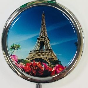 SALE !!! FANCY MAKE- UP MIRROR- NEW!!!